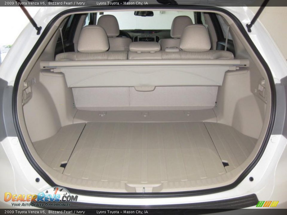 2009 Toyota Venza V6 Blizzard Pearl / Ivory Photo #6
