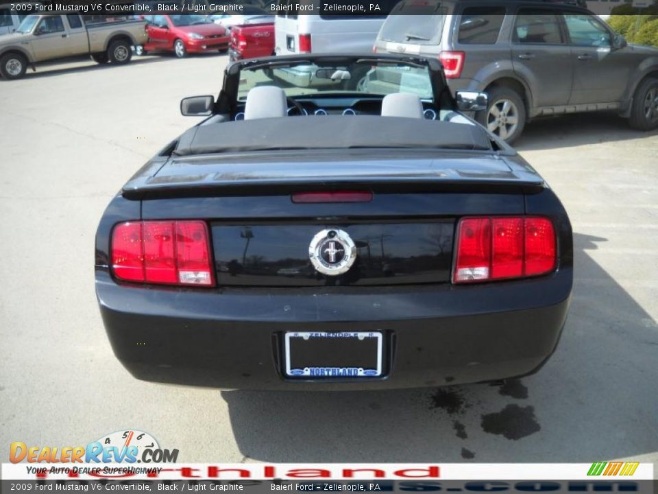 2009 Ford Mustang V6 Convertible Black / Light Graphite Photo #8