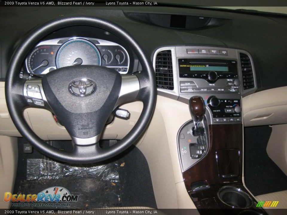 2009 Toyota Venza V6 AWD Blizzard Pearl / Ivory Photo #4