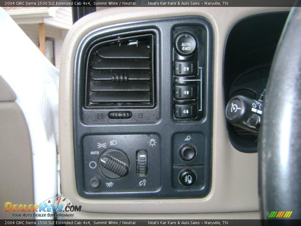 2004 GMC Sierra 1500 SLE Extended Cab 4x4 Summit White / Neutral Photo #15