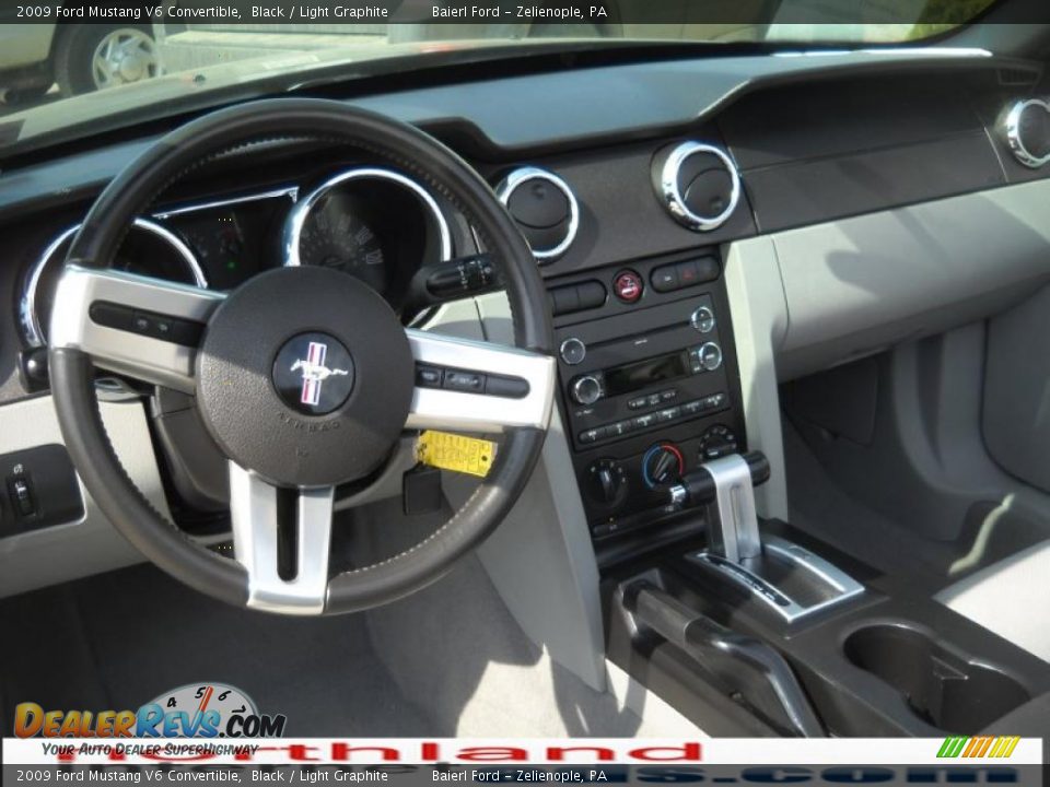 2009 Ford Mustang V6 Convertible Black / Light Graphite Photo #14