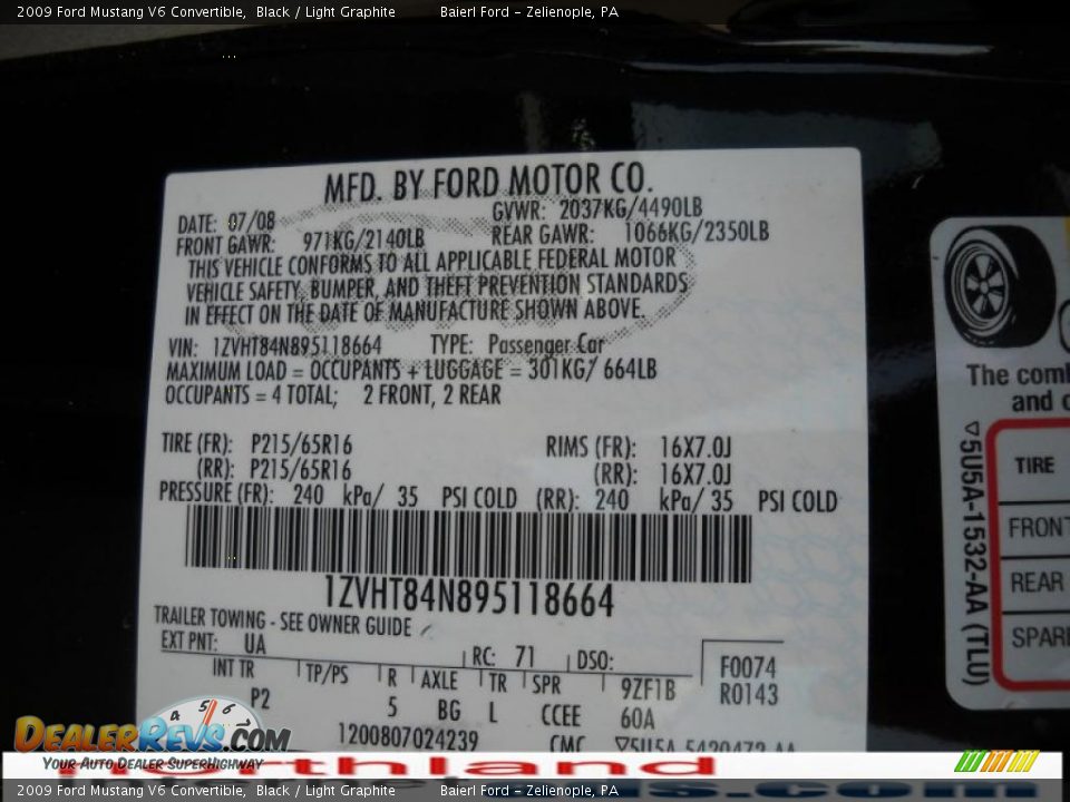 2009 Ford Mustang V6 Convertible Black / Light Graphite Photo #15