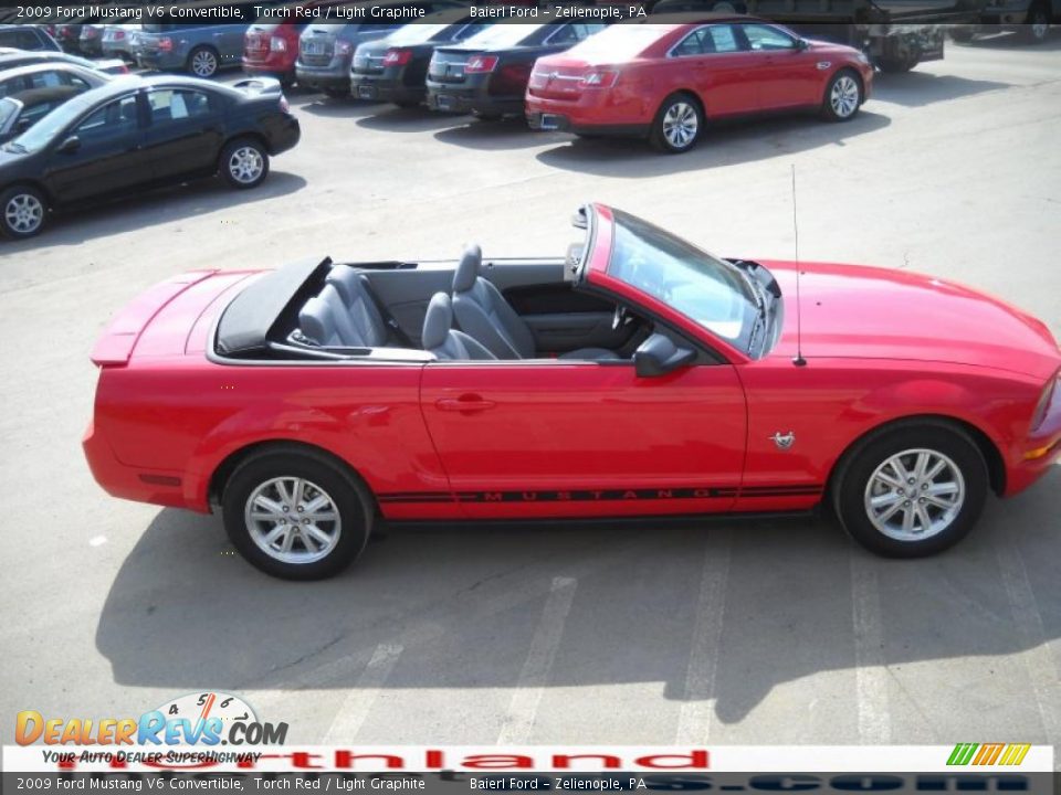 2009 Ford Mustang V6 Convertible Torch Red / Light Graphite Photo #6