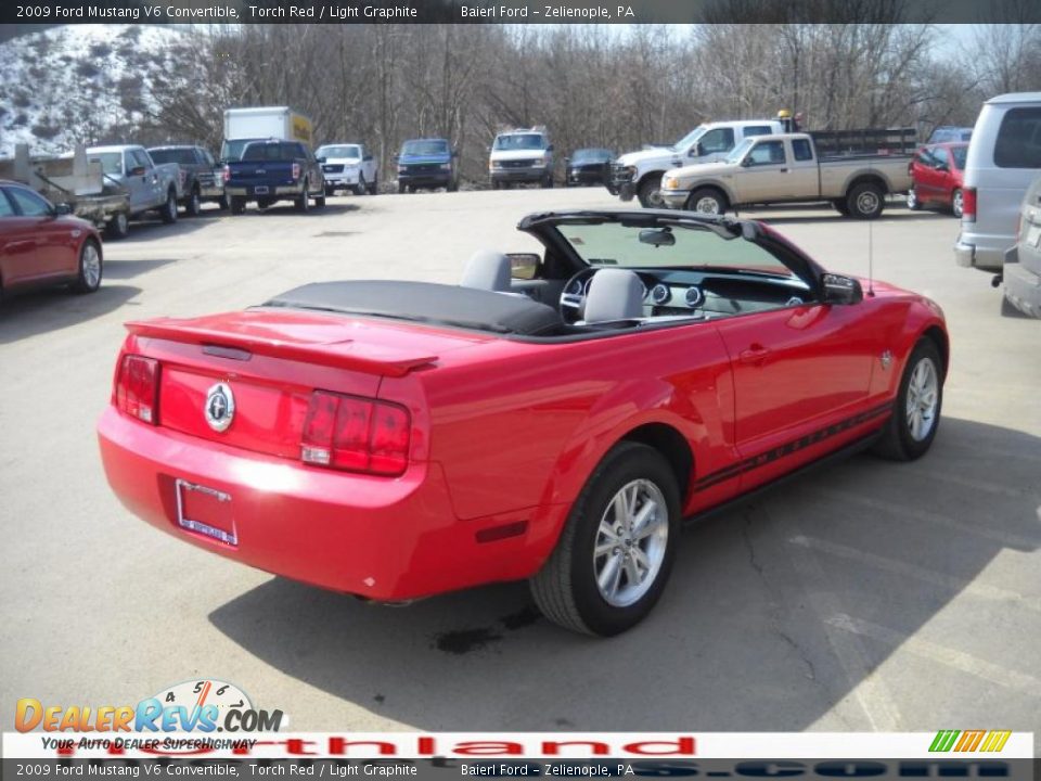 2009 Ford Mustang V6 Convertible Torch Red / Light Graphite Photo #7