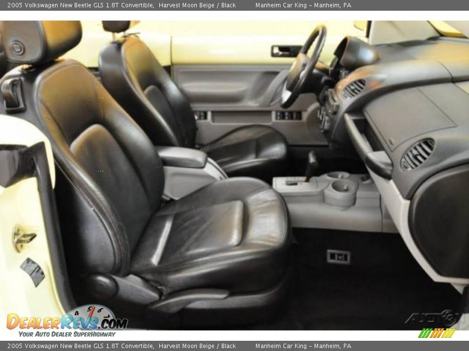 2005 Volkswagen New Beetle GLS 1.8T Convertible Harvest Moon Beige / Black Photo #16
