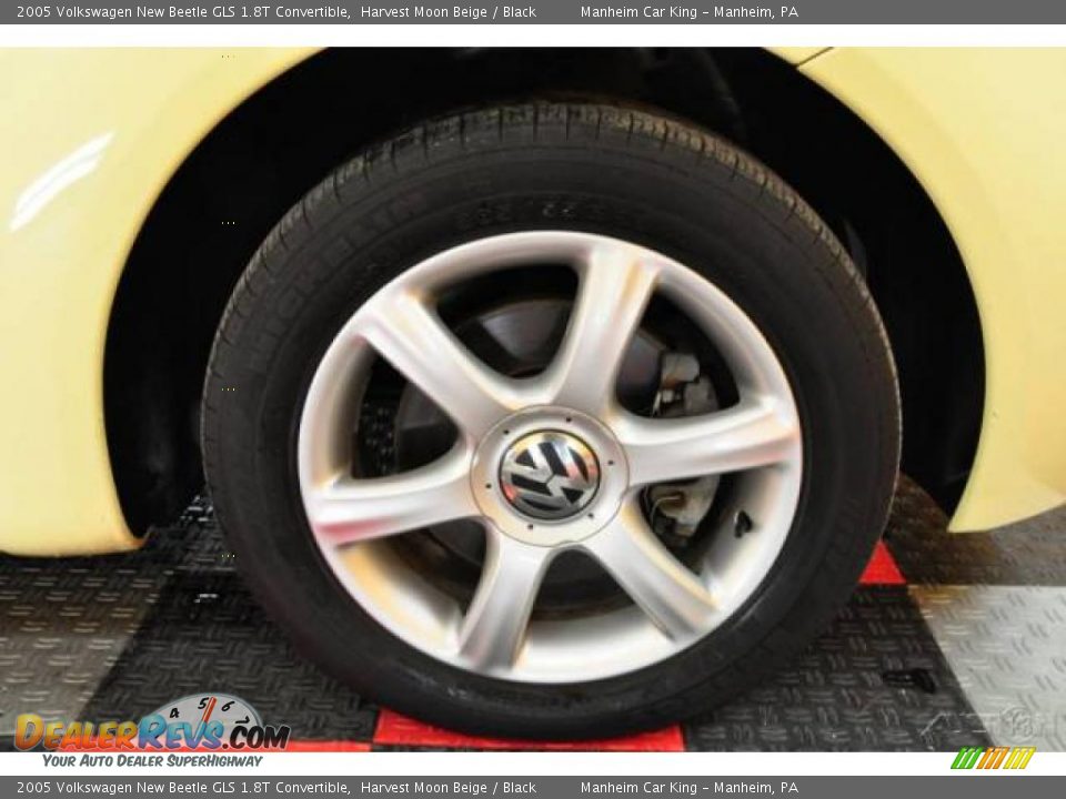 2005 Volkswagen New Beetle GLS 1.8T Convertible Harvest Moon Beige / Black Photo #17