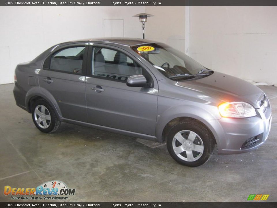 2009 Chevrolet Aveo LT Sedan Medium Gray / Charcoal Photo #3