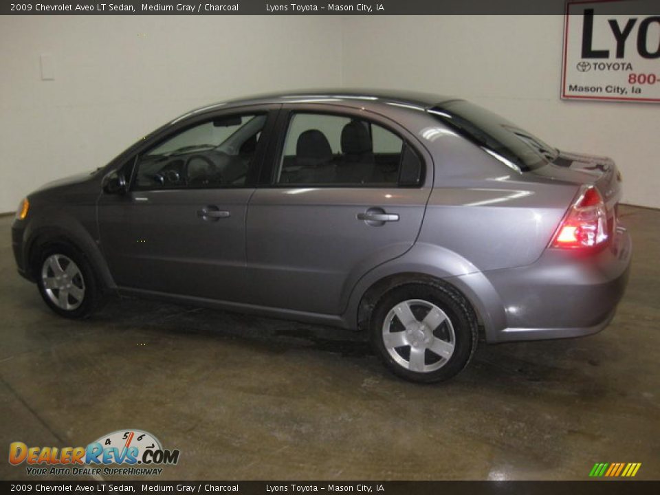 2009 Chevrolet Aveo LT Sedan Medium Gray / Charcoal Photo #6
