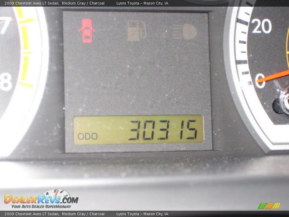 2009 Chevrolet Aveo LT Sedan Medium Gray / Charcoal Photo #10