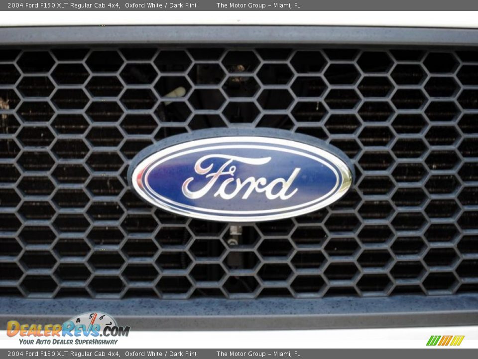 2004 Ford F150 XLT Regular Cab 4x4 Oxford White / Dark Flint Photo #27