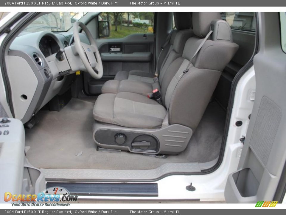 2004 Ford F150 XLT Regular Cab 4x4 Oxford White / Dark Flint Photo #31
