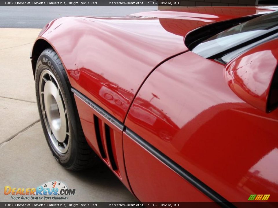1987 Chevrolet Corvette Convertible Bright Red / Red Photo #26