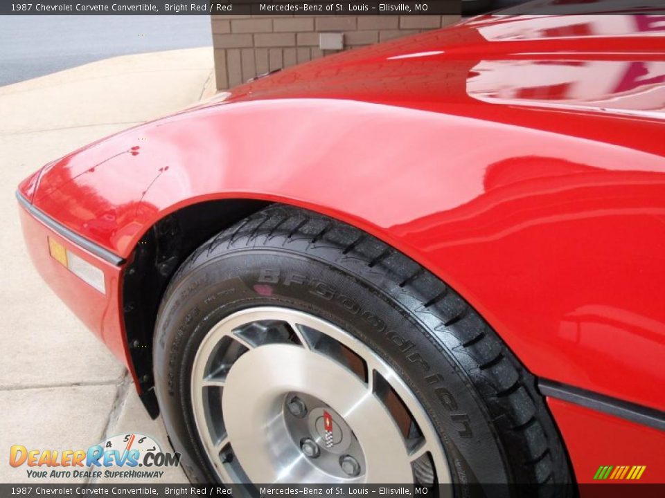 1987 Chevrolet Corvette Convertible Bright Red / Red Photo #27
