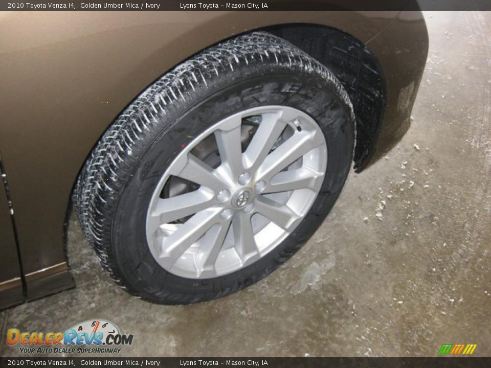2010 Toyota Venza I4 Golden Umber Mica / Ivory Photo #7