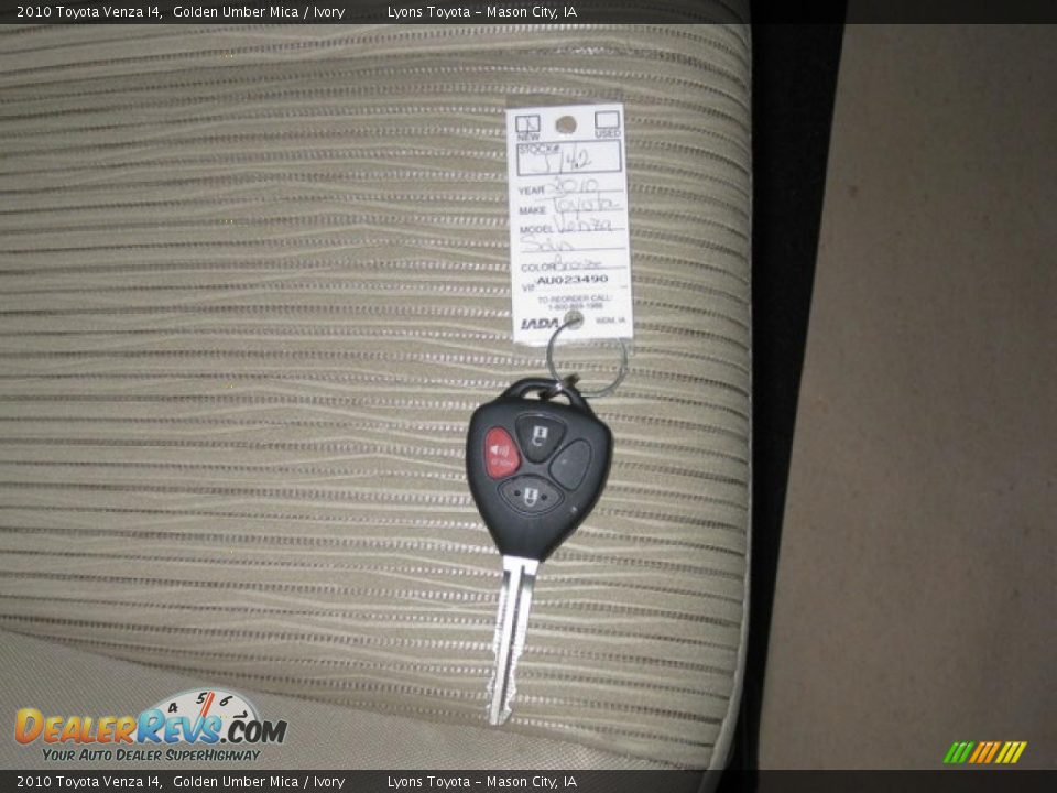 2010 Toyota Venza I4 Golden Umber Mica / Ivory Photo #9