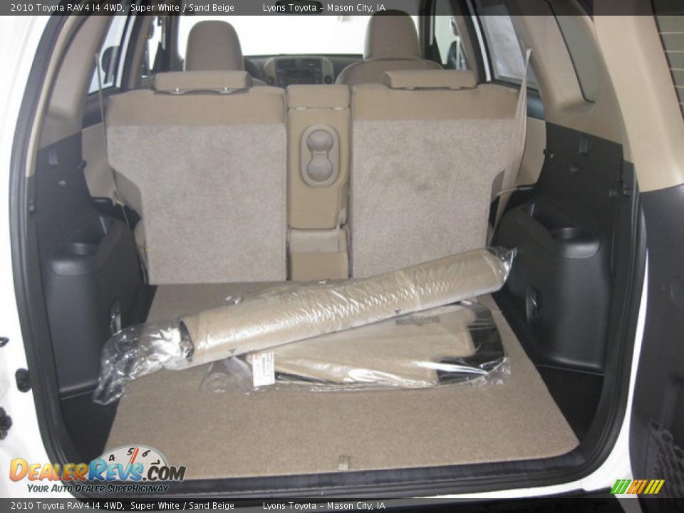 2010 Toyota RAV4 I4 4WD Super White / Sand Beige Photo #7