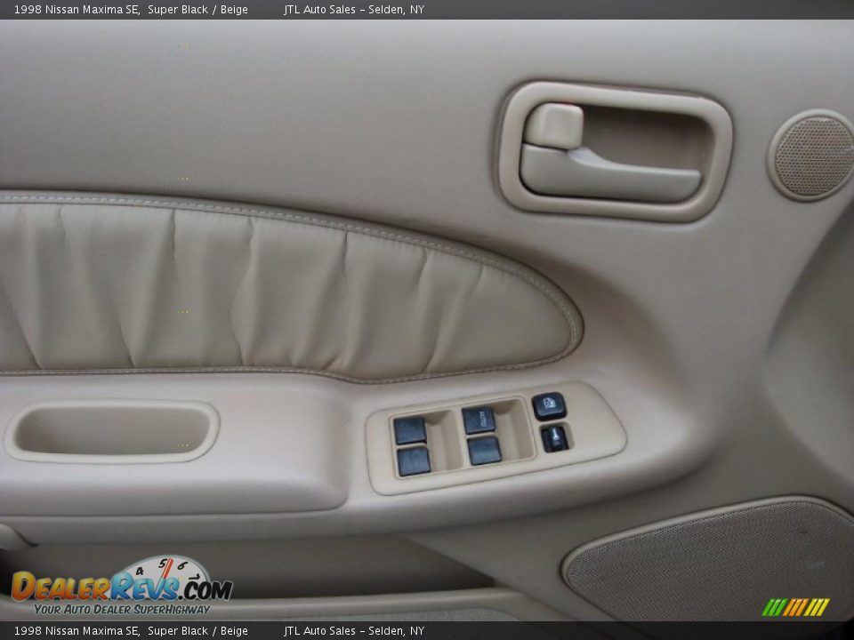1998 Nissan Maxima SE Super Black / Beige Photo #9