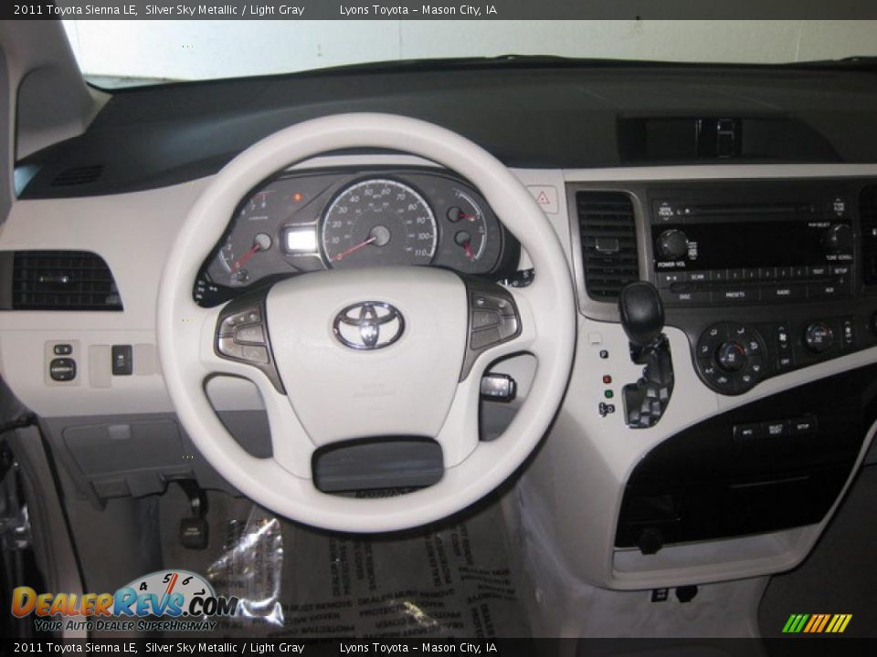 2011 Toyota Sienna LE Silver Sky Metallic / Light Gray Photo #4