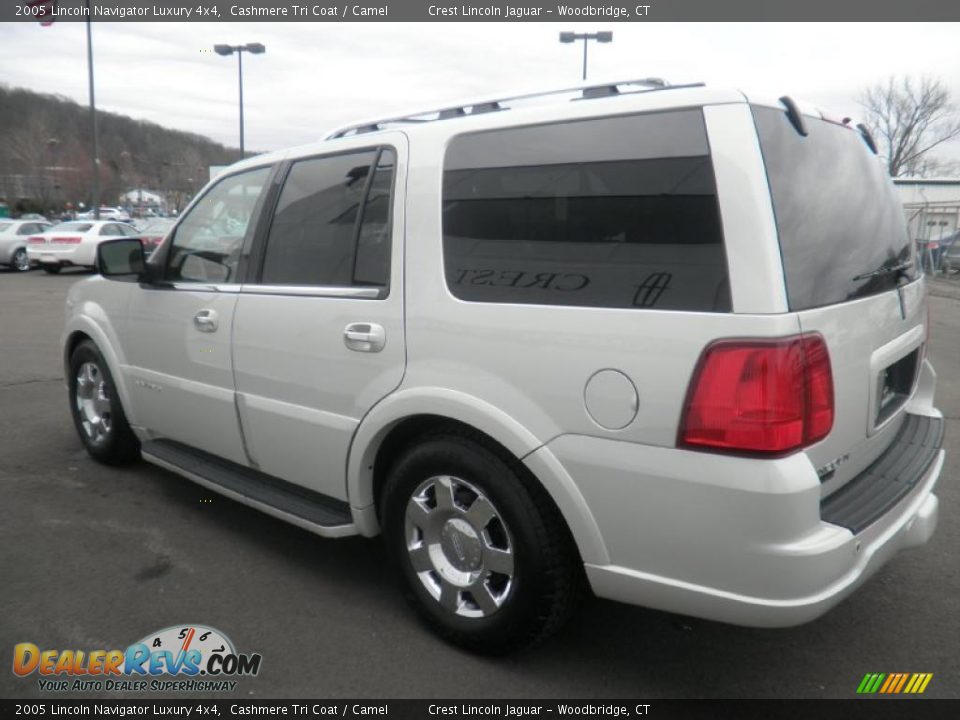 2005 Lincoln Navigator Luxury 4x4 Cashmere Tri Coat / Camel Photo #11