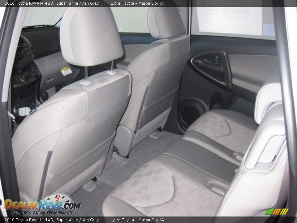 2010 Toyota RAV4 I4 4WD Super White / Ash Gray Photo #3