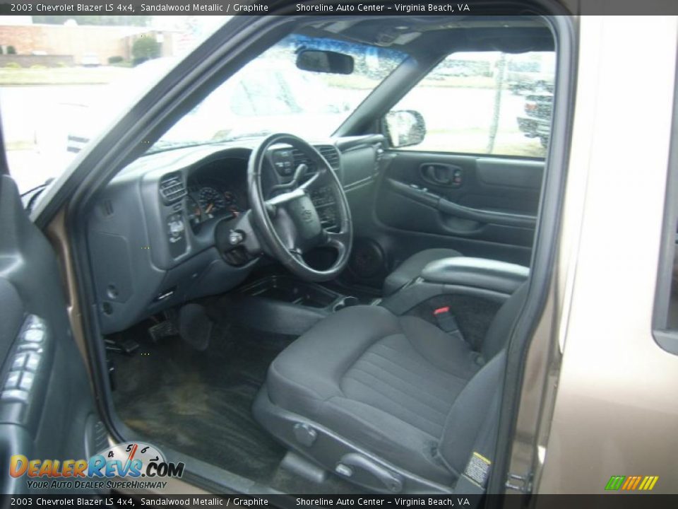2003 Chevrolet Blazer LS 4x4 Sandalwood Metallic / Graphite Photo #12