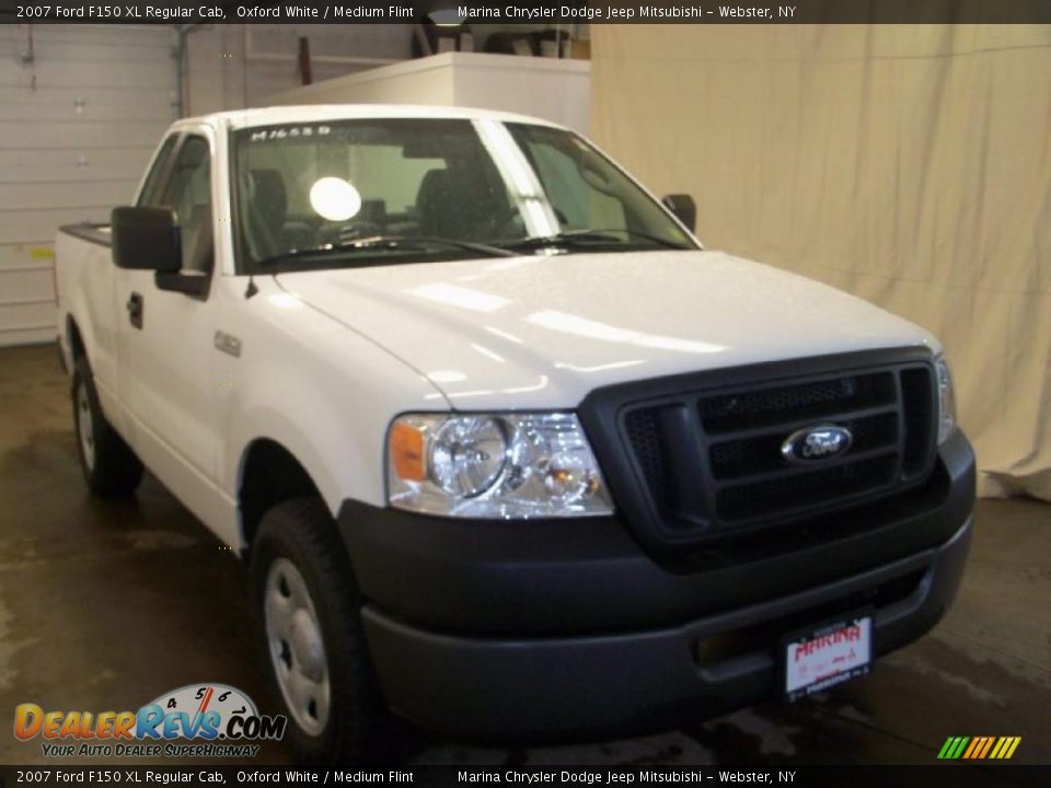 2007 Ford F150 XL Regular Cab Oxford White / Medium Flint Photo #10
