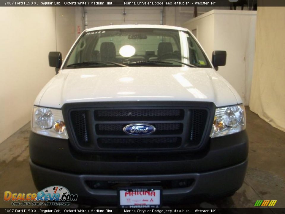 2007 Ford F150 XL Regular Cab Oxford White / Medium Flint Photo #11