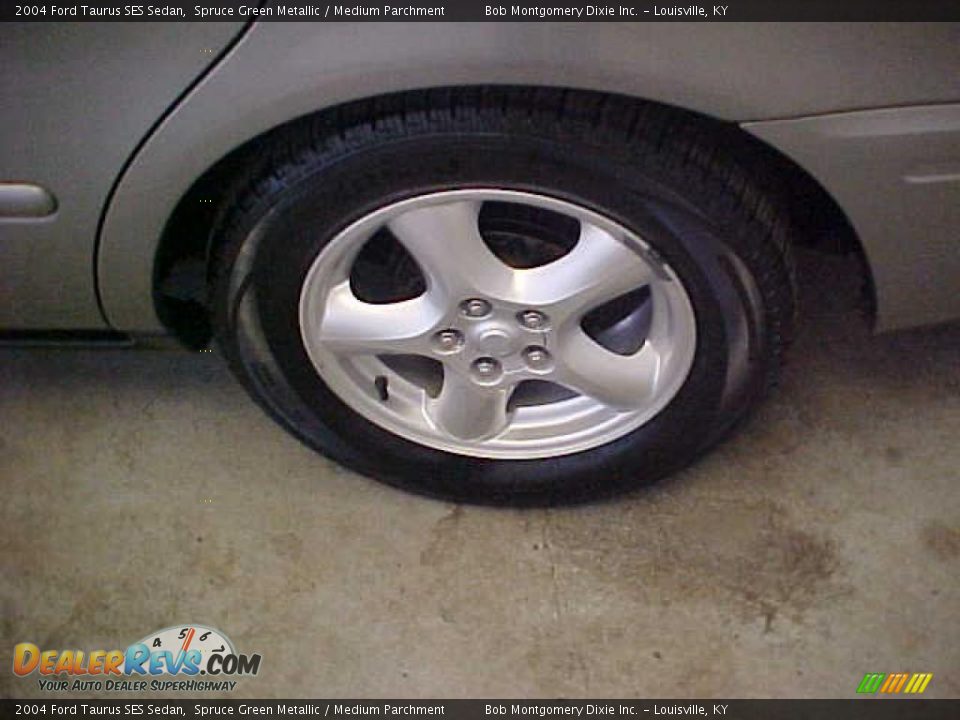 2004 Ford Taurus SES Sedan Spruce Green Metallic / Medium Parchment Photo #15