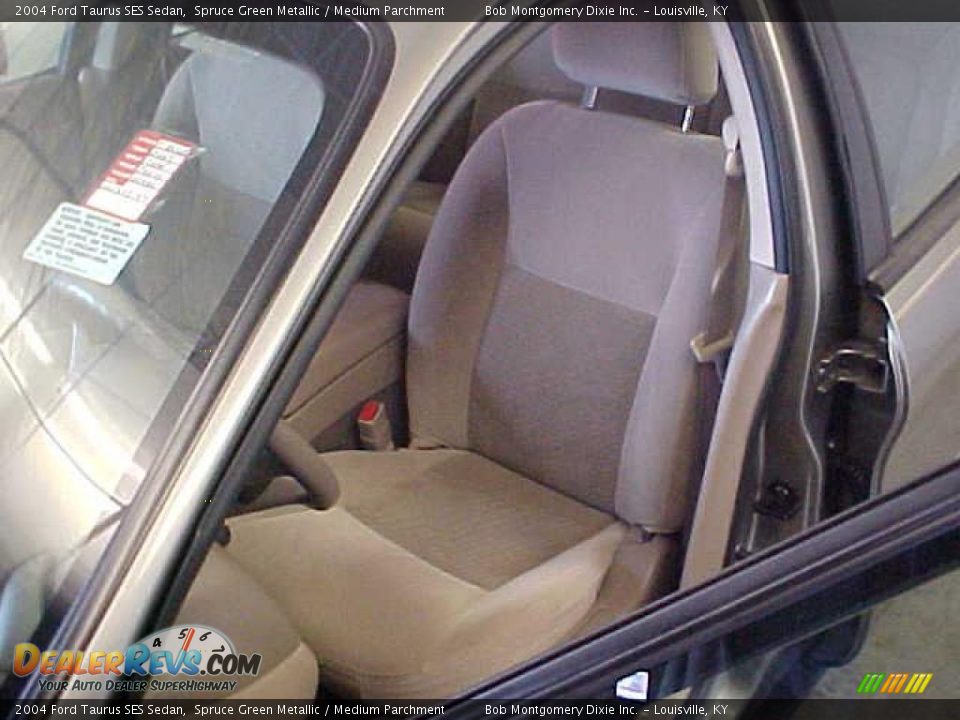 2004 Ford Taurus SES Sedan Spruce Green Metallic / Medium Parchment Photo #21