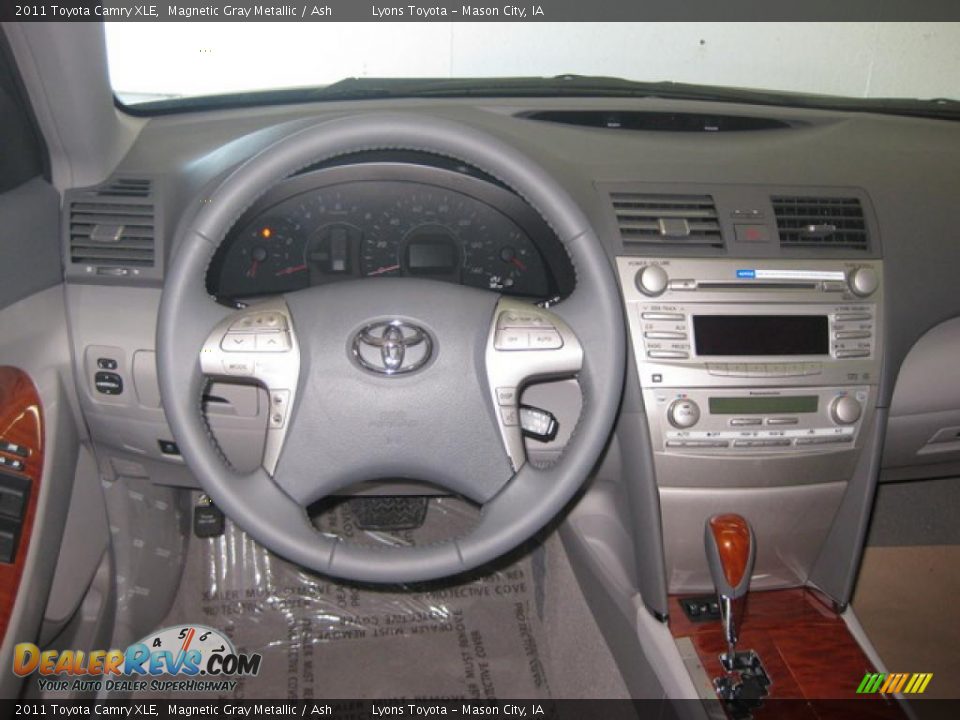 2011 Toyota Camry XLE Magnetic Gray Metallic / Ash Photo #4