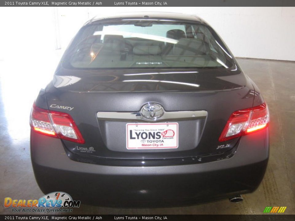 2011 Toyota Camry XLE Magnetic Gray Metallic / Ash Photo #6
