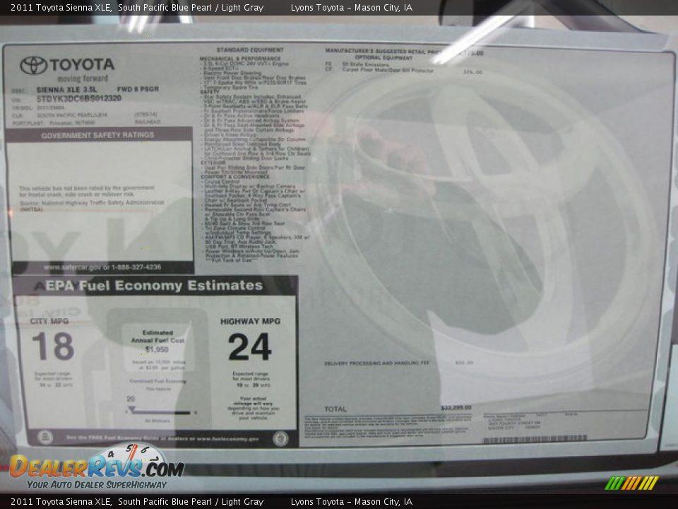 2011 Toyota Sienna XLE South Pacific Blue Pearl / Light Gray Photo #9