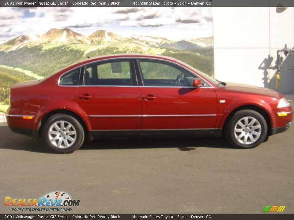 2001 Volkswagen Passat GLS Sedan Colorado Red Pearl / Black Photo #2