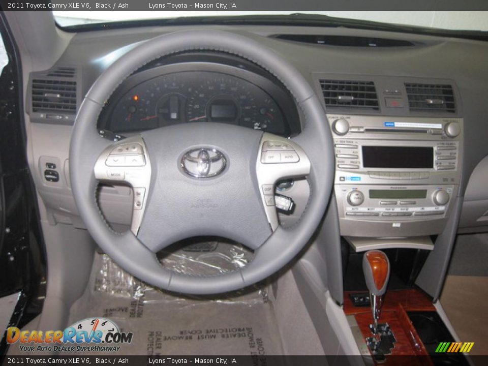 2011 Toyota Camry XLE V6 Black / Ash Photo #4
