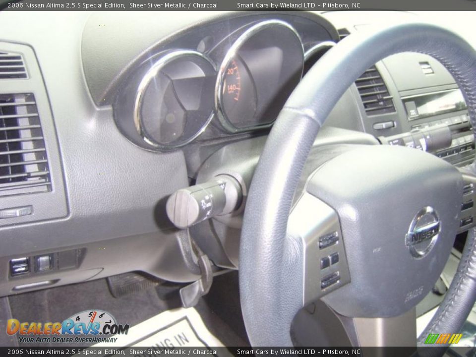 2006 Nissan Altima 2.5 S Special Edition Sheer Silver Metallic / Charcoal Photo #17
