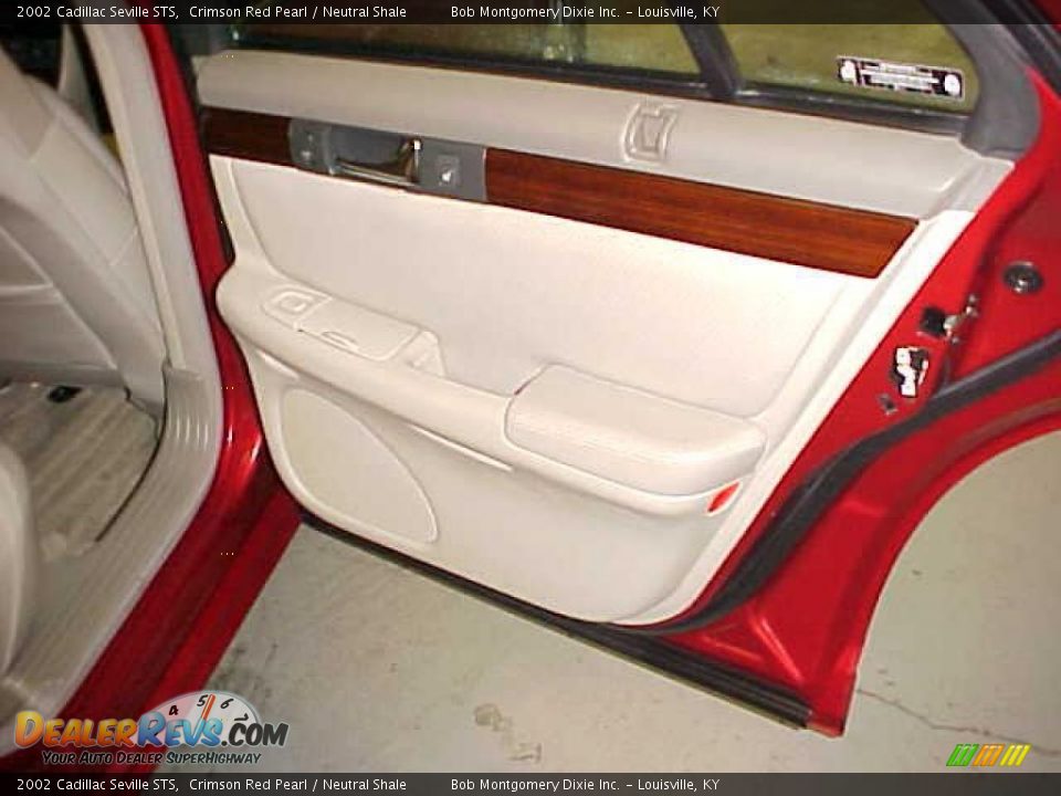 2002 Cadillac Seville STS Crimson Red Pearl / Neutral Shale Photo #8