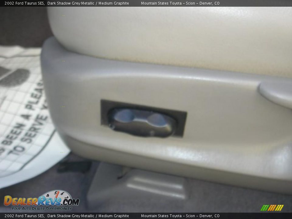 2002 Ford Taurus SES Dark Shadow Grey Metallic / Medium Graphite Photo #19