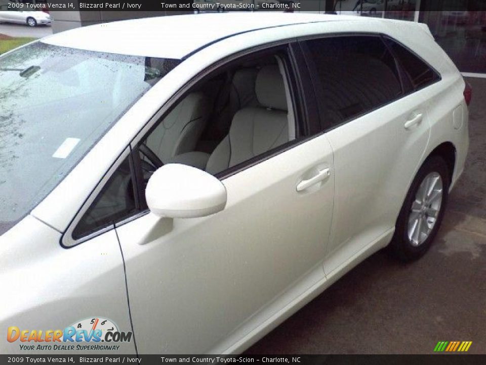 2009 Toyota Venza I4 Blizzard Pearl / Ivory Photo #20
