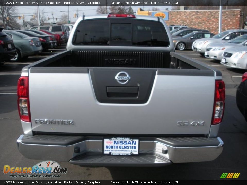 2009 Nissan Frontier SE King Cab 4x4 Radiant Silver / Graphite Photo #6