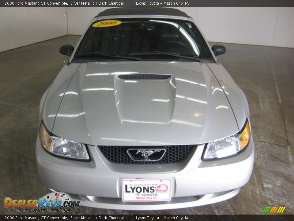 2000 Ford Mustang GT Convertible Silver Metallic / Dark Charcoal Photo #2