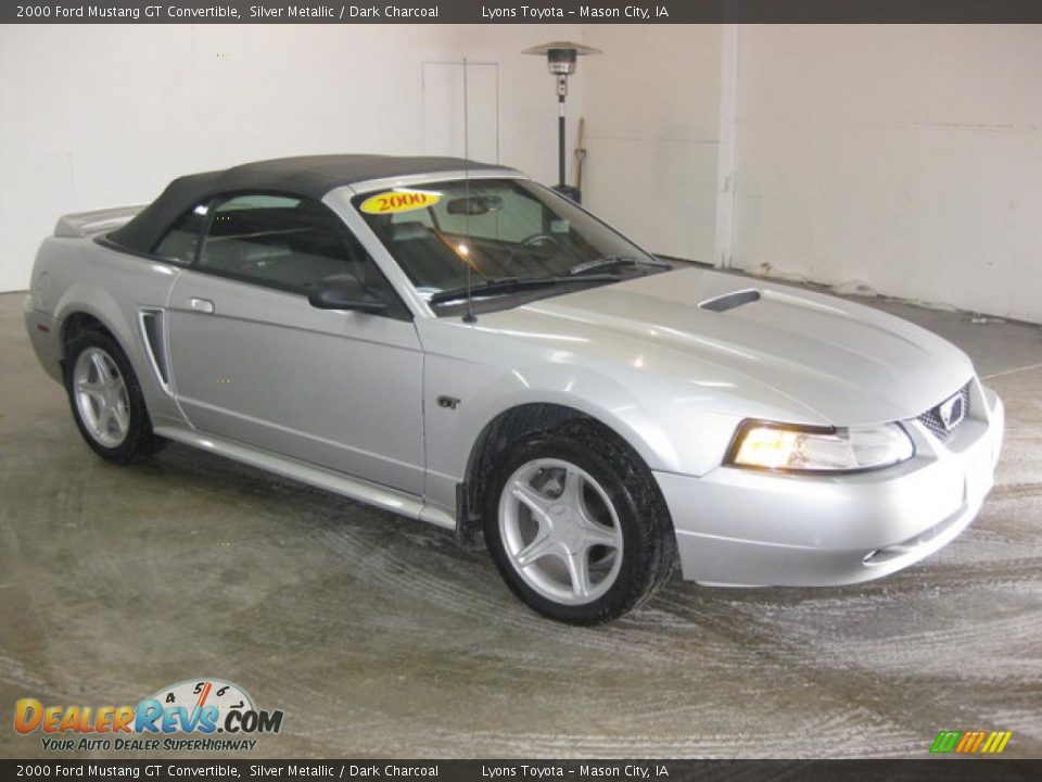 2000 Ford Mustang GT Convertible Silver Metallic / Dark Charcoal Photo #3