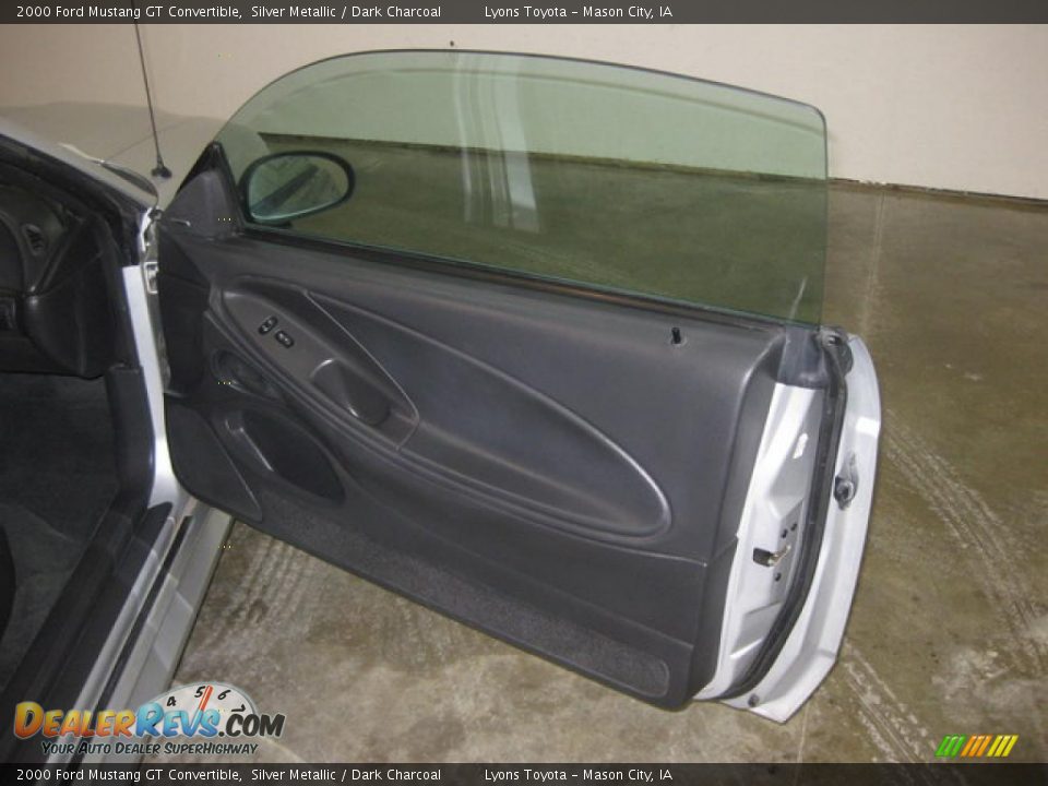 2000 Ford Mustang GT Convertible Silver Metallic / Dark Charcoal Photo #14