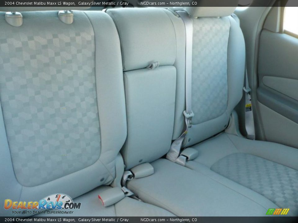 2004 Chevrolet Malibu Maxx LS Wagon Galaxy Silver Metallic / Gray Photo #13