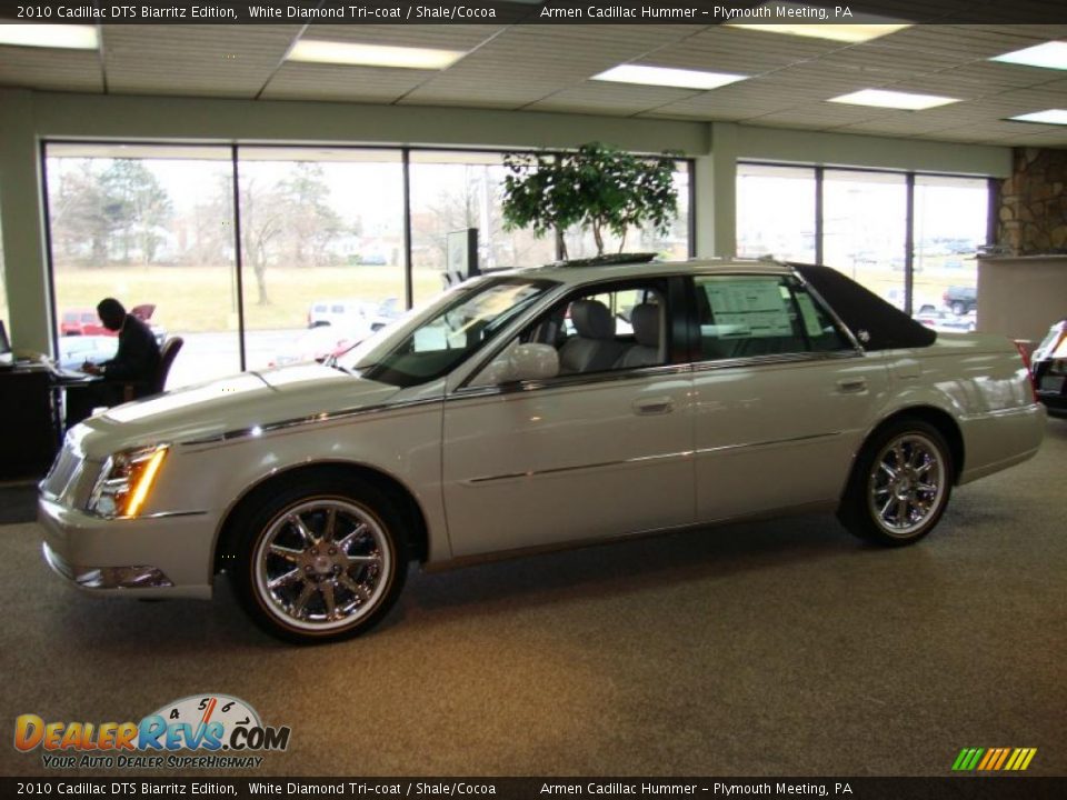 2010 Cadillac DTS Biarritz Edition White Diamond Tri-coat / Shale/Cocoa Photo #9