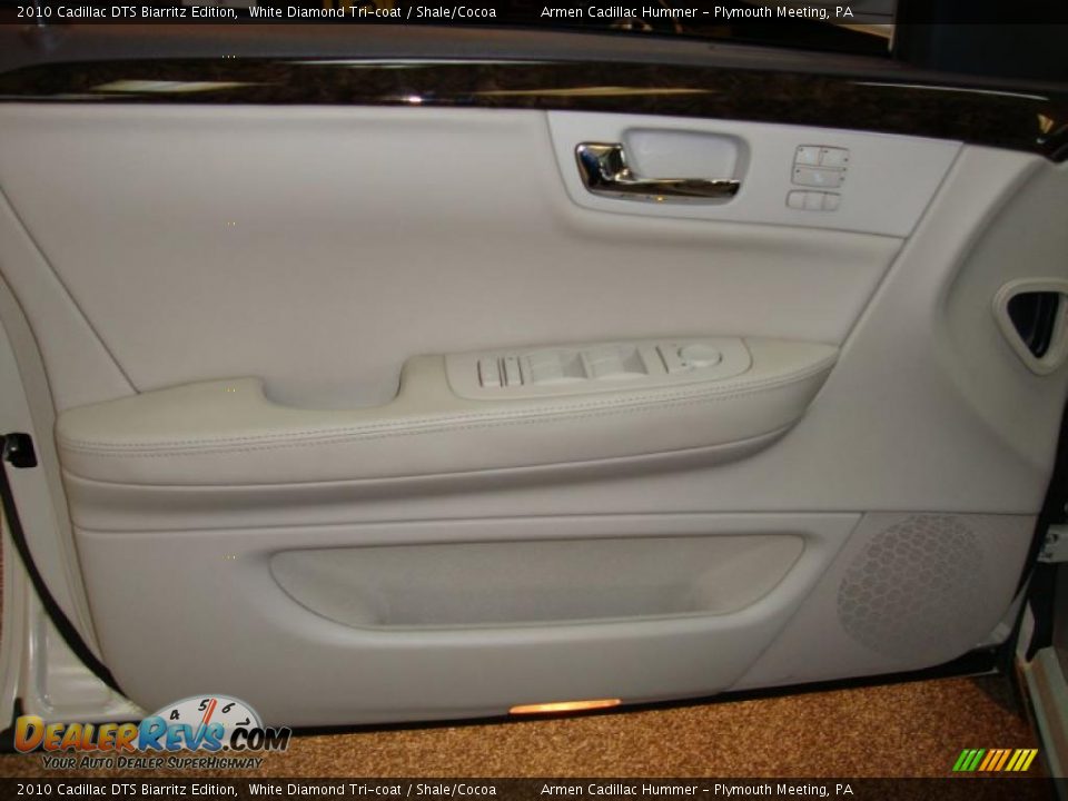 2010 Cadillac DTS Biarritz Edition White Diamond Tri-coat / Shale/Cocoa Photo #12
