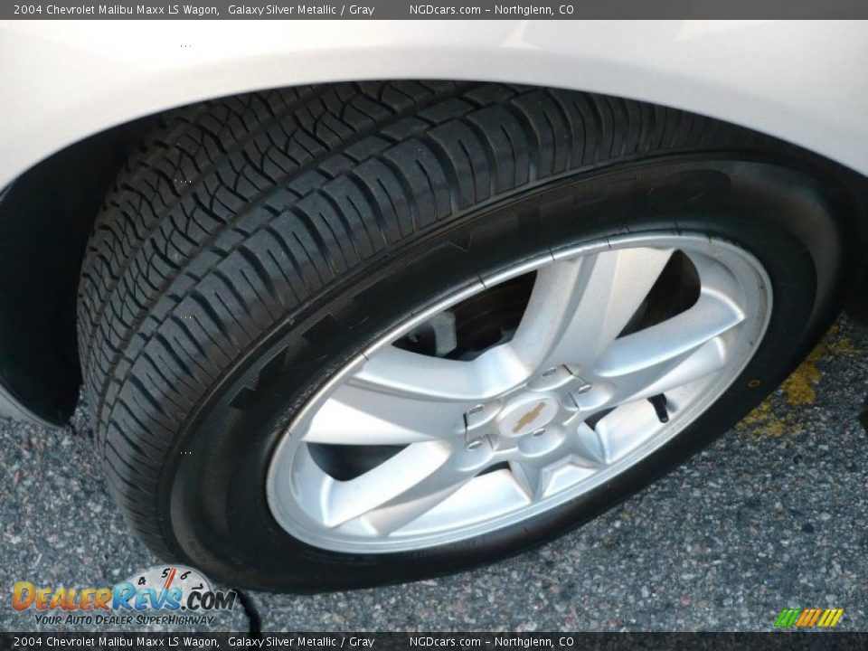 2004 Chevrolet Malibu Maxx LS Wagon Galaxy Silver Metallic / Gray Photo #18