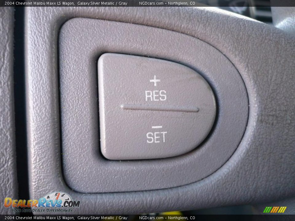 2004 Chevrolet Malibu Maxx LS Wagon Galaxy Silver Metallic / Gray Photo #22
