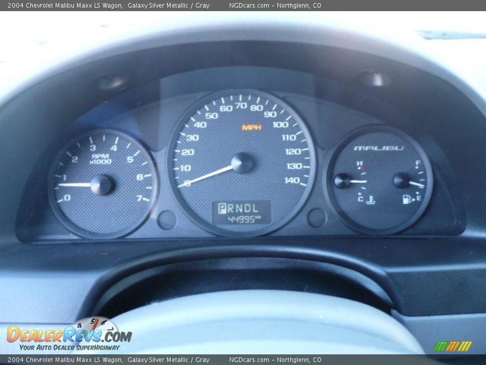 2004 Chevrolet Malibu Maxx LS Wagon Galaxy Silver Metallic / Gray Photo #26