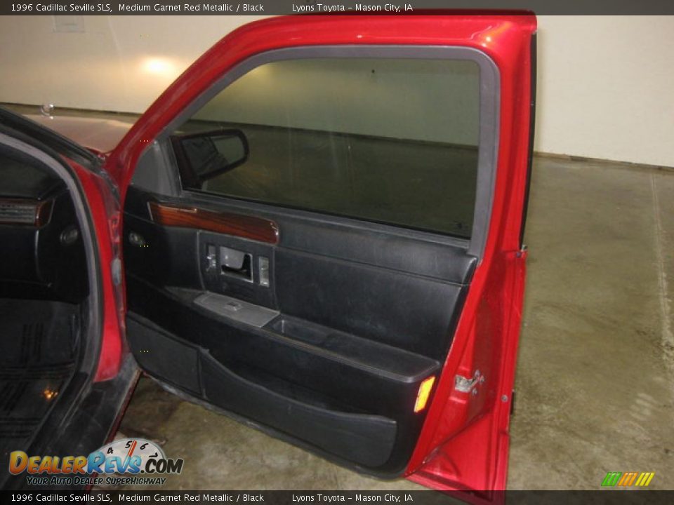 1996 Cadillac Seville SLS Medium Garnet Red Metallic / Black Photo #16