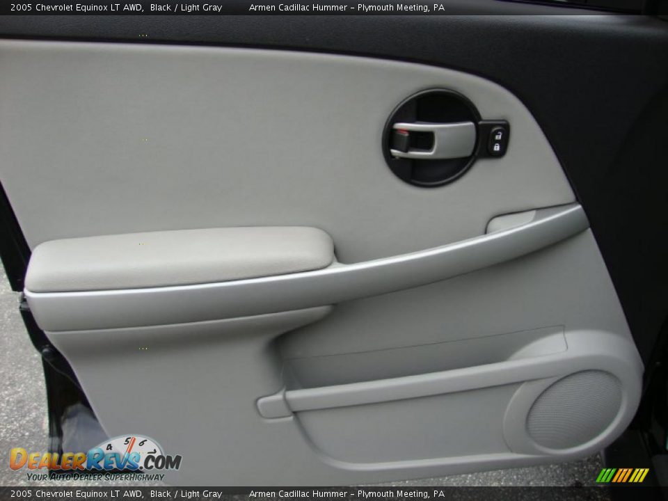 2005 Chevrolet Equinox LT AWD Black / Light Gray Photo #13